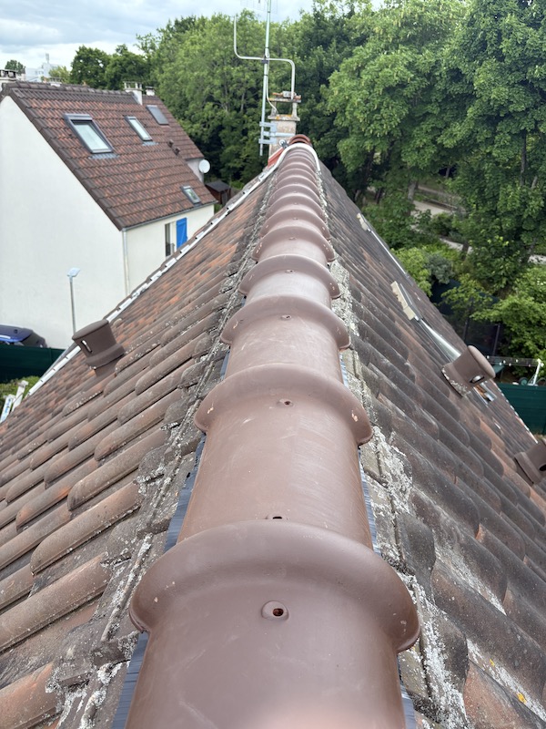 Chantier #507 – Rénovation d’un faîtage au complet à Éragny (95218) – Juillet 2025